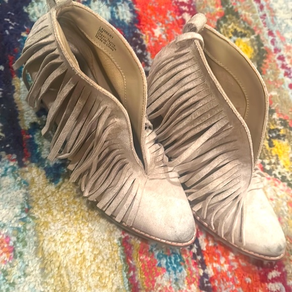 Coconuts by Matisse size 8, cream - Picture 1 of 2